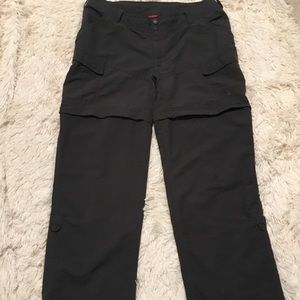 North Face women’s convertible pants /shorts EUC